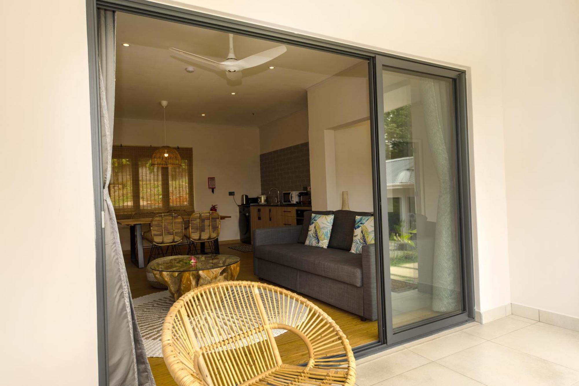 Anse Boudin Chalets Katkova Shchel' Ngoại thất bức ảnh