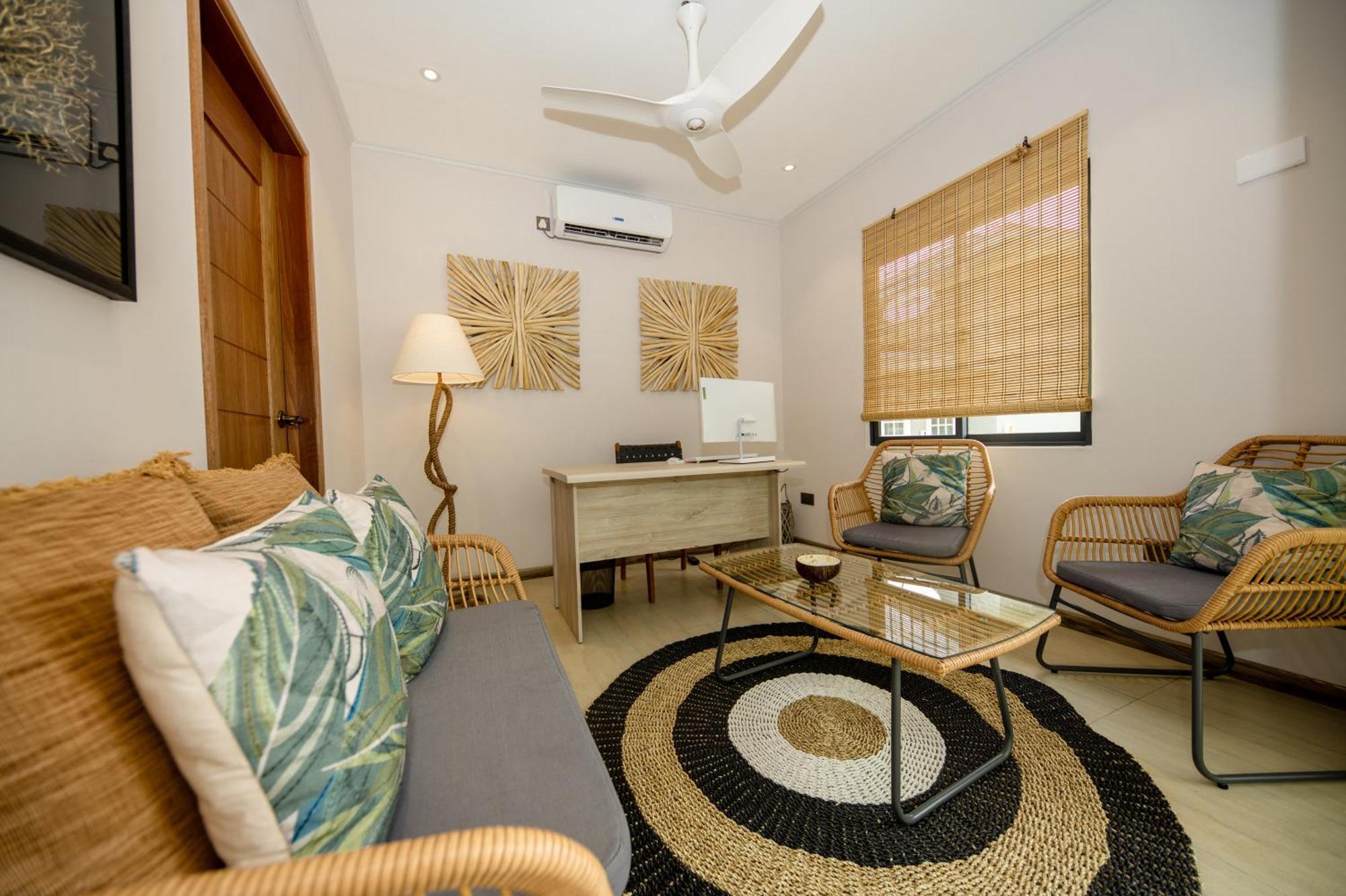 Anse Boudin Chalets Katkova Shchel' Ngoại thất bức ảnh